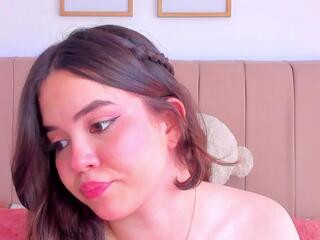 Bella Fontana — Flirt4free recorded stream screenshot (31 Oct 2025)