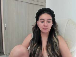 alexyferrer — Camsoda recorded stream image, 31.10.2025 21:10