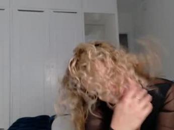 theislandgirl — Chaturbate recorded stream image, 31.10.2025 19:20