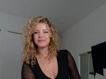 theislandgirl — Chaturbate recorded stream image, 31.10.2025 19:20