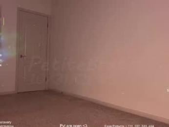 petitebrat — Chaturbate recorded stream image, 31.10.2025 20:50