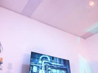 lara-giraldo — Camsoda recorded stream image, 01.11.2025 00:50