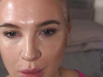 Eseniyavl — Bongacams recorded stream image, 01.11.2025 05:30