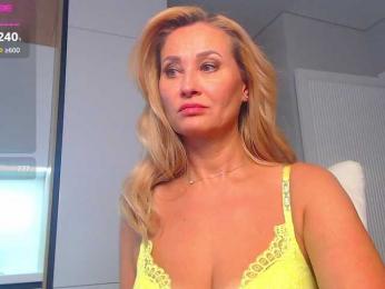 hold-me-tight — Bongacams recorded stream screenshot (22 Feb 2025)