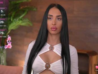 KairaAndrews — Bongacams recorded stream screenshot (01 Nov 2025)