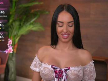 KairaAndrews — Bongacams recorded stream screenshot (01 Nov 2025)