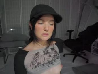 finleyfae — Chaturbate recorded stream image, 03.11.2025 17:50