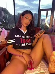 Alice_surprise — Stripchat recorded stream image, 04.11.2025 21:40