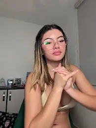 Your_Honeey — Stripchat recorded stream image, 05.11.2025 00:10