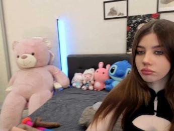 dolly-ll — Bongacams recorded stream image, 05.11.2025 13:10