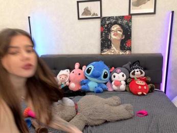 dolly-ll — Bongacams recorded stream image, 05.11.2025 13:10