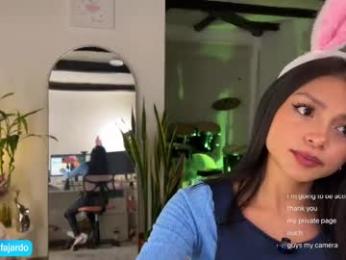 sweet_littleee — Chaturbate recorded stream image, 22.02.2025 23:30