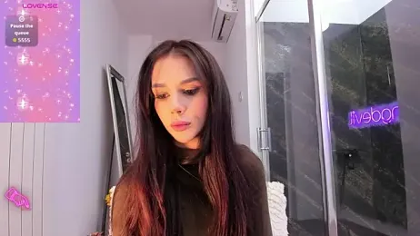 realhotfallingdevil — Stripchat recorded stream screenshot (06 Nov 2025)