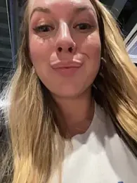 Sweet___Emily — Stripchat recorded stream image, 07.11.2025 12:30