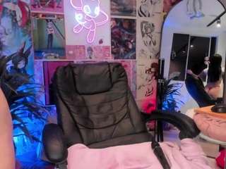 adhara1 — Camsoda recorded stream image, 08.11.2025 02:50