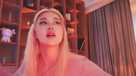 hyun_chia — Stripchat recorded stream screenshot (08 Nov 2025)