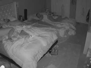 voyeurcam-house-charleys-room — Camsoda recorded stream image, 07.11.2025 23:30