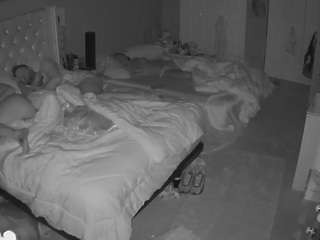 voyeurcam-house-charleys-room — Camsoda recorded stream image, 07.11.2025 23:30