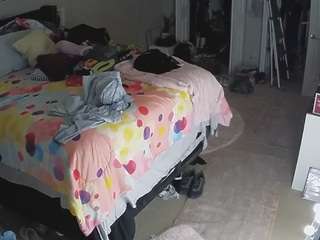 voyeurcam-house-charleys-room — Camsoda recorded stream image, 07.11.2025 23:30