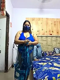 MOM-SUN-COUPLE — Stripchat recorded stream image, 08.11.2025 09:30
