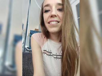 A_R_T_A — Bongacams recorded stream image, 08.11.2025 07:00