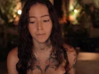 effylowell_ — Chaturbate recorded stream image, 09.11.2025 01:40