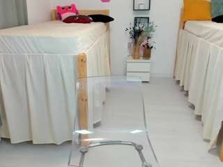 18perfecttits — Camsoda recorded stream image, 09.11.2025 14:00