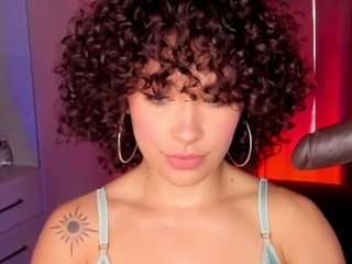 dani-moore — Camsoda recorded stream image, 09.11.2025 16:20