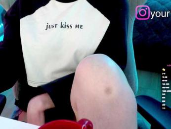 VikkiExtraCheese — Bongacams recorded stream image, 10.11.2025 06:20