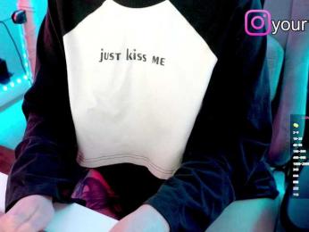 VikkiExtraCheese — Bongacams recorded stream image, 10.11.2025 06:20