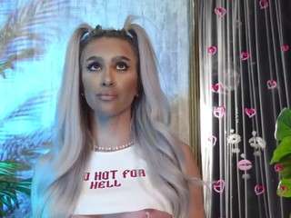 karlabart — Camsoda recorded stream image, 10.11.2025 20:10