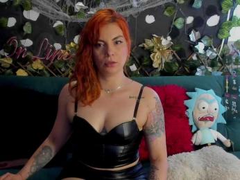 Cocochanell — Bongacams recorded stream screenshot (11 Nov 2025)