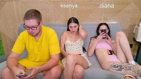 Ksenny — Stripchat recorded stream screenshot (11 Nov 2025)