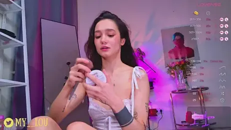 MyLoulaby — Stripchat recorded stream screenshot (11 Nov 2025)