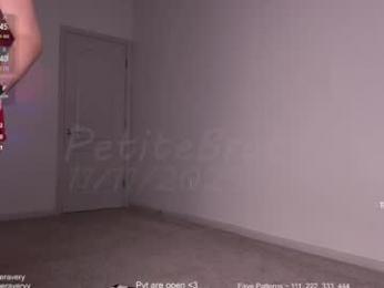 petitebrat — Chaturbate recorded stream image, 11.11.2025 16:50