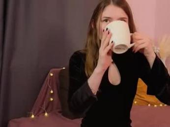 pamilarakestraw — Chaturbate recorded stream screenshot (11 Nov 2025)