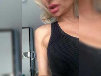 -Molly- — Bongacams recorded stream image, 12.11.2025 04:40
