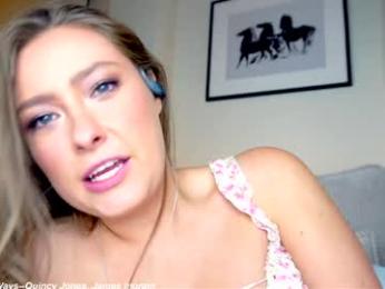 x_lily_x — Chaturbate recorded stream screenshot (12 Nov 2025)