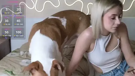 Betty_Blamee — Stripchat recorded stream screenshot (13 Nov 2025)