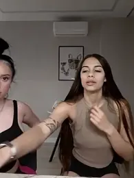 caressyourself — Stripchat recorded stream image, 13.11.2025 12:10