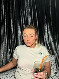 Strongqueen — Stripchat recorded stream image, 13.11.2025 21:10