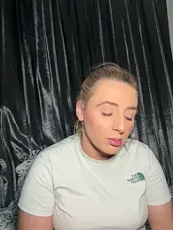 Strongqueen — Stripchat recorded stream image, 13.11.2025 21:10