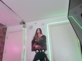 strellakat — Camsoda recorded stream screenshot (14 Nov 2025)