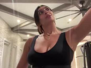 camiliakxoxo — Chaturbate recorded stream image, 24.02.2025 03:50