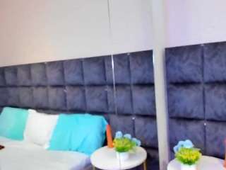 marianabranz — Camsoda recorded stream image, 15.11.2025 05:30