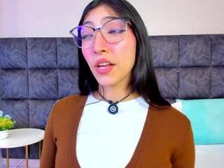 marianabranz — Camsoda recorded stream image, 15.11.2025 05:30