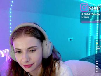 VikkiExtraCheese — Bongacams recorded stream image, 15.11.2025 03:50