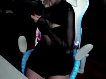 ho1yh01e — Chaturbate recorded stream image, 15.11.2025 17:20