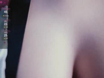 madnessalise — Chaturbate recorded stream screenshot (15 Nov 2025)