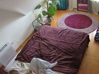 voyeurcam-julmodels-whitebed-4 — Camsoda recorded stream image, 11.11.2025 07:00